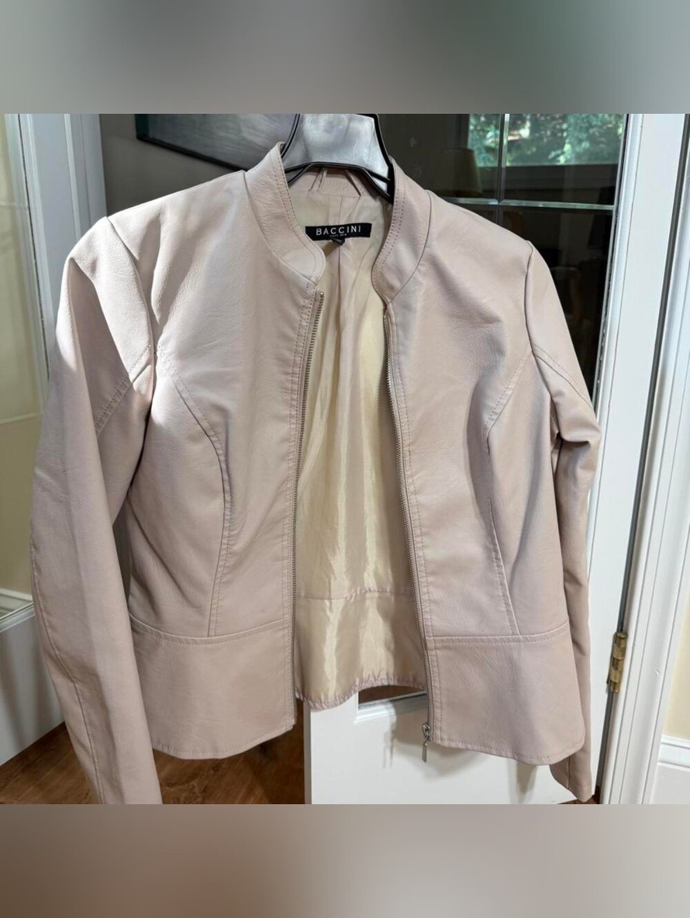 Baccini Women's Cream and Tan Jacket - M